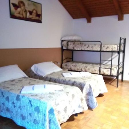 Alloggio Ponte Dei Cavalleggeri Hotell Trento Eksteriør bilde