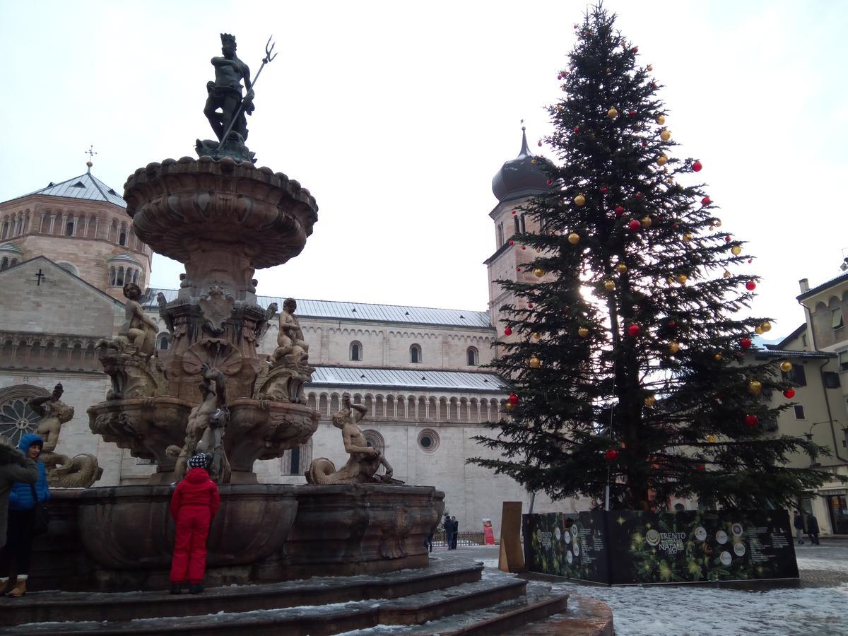 Alloggio Ponte Dei Cavalleggeri Hotell Trento Eksteriør bilde