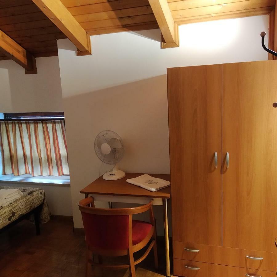Alloggio Ponte Dei Cavalleggeri Hotell Trento Eksteriør bilde